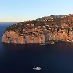 Hotel Mega Mare