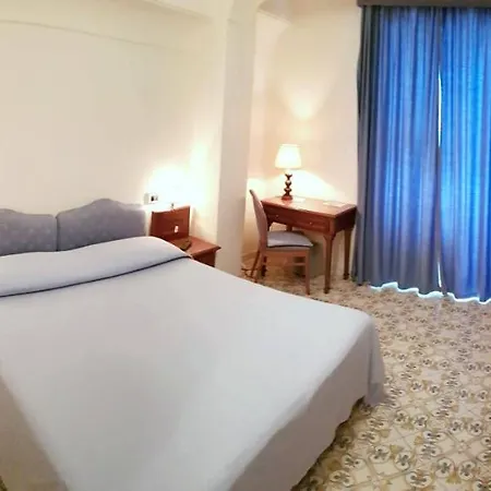 Ξενοδοχείο Mega Mare 3*