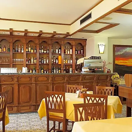 Hotel Mega Mare