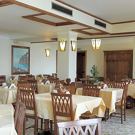 Hotel Mega Mare 3*