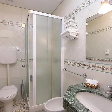 Mega Mare ויקו אקוונסה