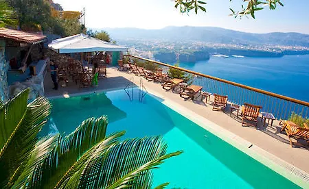 Mega Mare ויקו אקוונסה